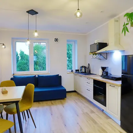 Karola Miarki, Sun & Snow